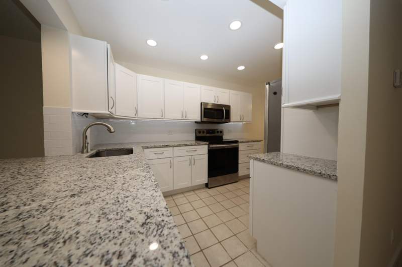 2 bedroom Condominium at 10187 Mangrove Drive #104, Lakeside Condo 2 Of Banyan Springs, Boynton Beach — photo 4