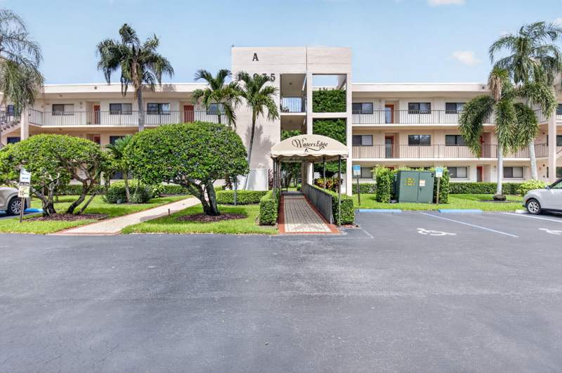 2 bedroom Condominium at 15075 Witney Road #213, Lakes of Delray, Delray Beach — photo 3