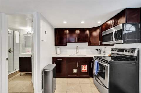 1245 NE 17th Way, Fort Lauderdale FL - photo 24 of 36