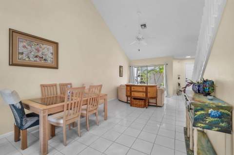1109 Landings Boulevard, Greenacres FL - photo 12 of 39