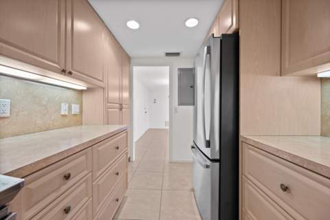 2773 S Ocean Boulevard #416, Palm Beach FL - photo 7 of 25