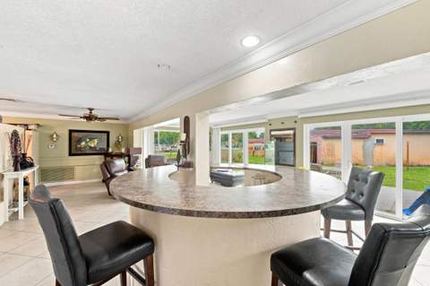 1000 Wyoming Avenue, Fort Lauderdale FL - photo 9 of 36