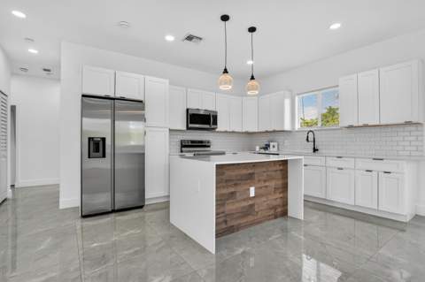 655 NW 24th Avenue, Fort Lauderdale FL - photo 17 of 35