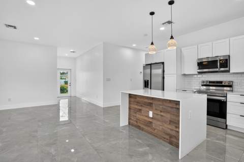 655 NW 24th Avenue, Fort Lauderdale FL - photo 20 of 35