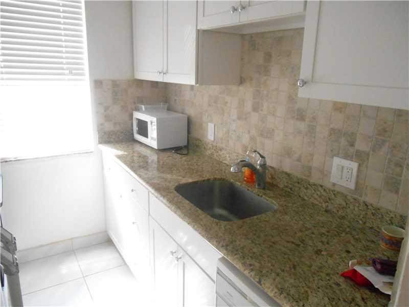 2 bedroom Condominium at 111 Briny Avenue #1214, Pompano Beach Club Condo, Pompano Beach — photo 4