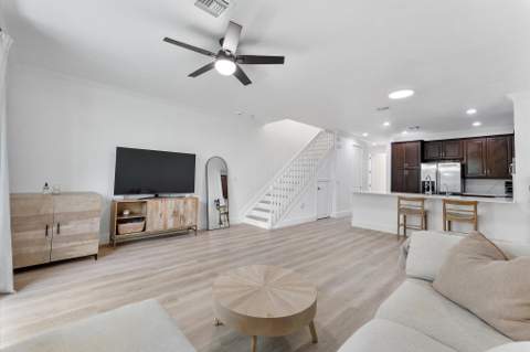 7783 Deercreek Court, Davie FL - photo 10 of 37