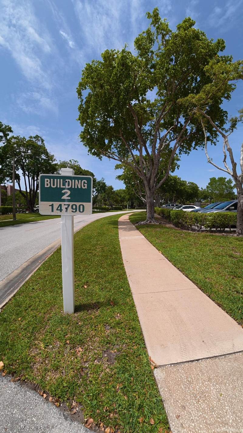 2 bedroom Condominium at 14790 Bonaire Boulevard #210, Villages Of Oriole Bonaire, Delray Beach — photo 3
