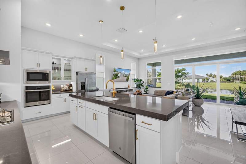 3 bedroom Single Family Residence at 5469 Hutchinson Way, Cresswind Palm Beach, Westlake — photo 3