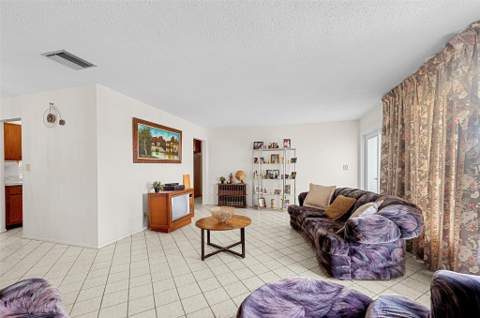 8604 NW 57th Court, Tamarac FL - photo 6 of 20