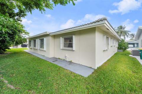 8604 NW 57th Court, Tamarac FL - photo 16 of 20