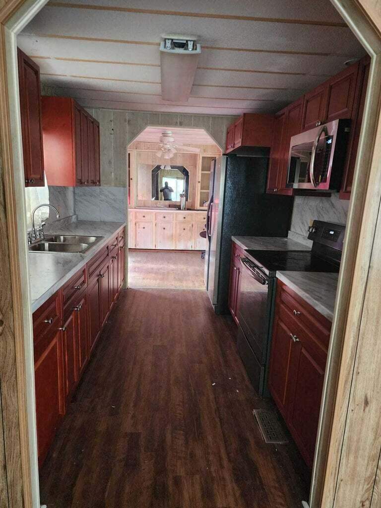 2 bedroom Manufactured Home at 14 Novedades, Spanish Lakes Golf Village, Port St. Lucie — photo 3
