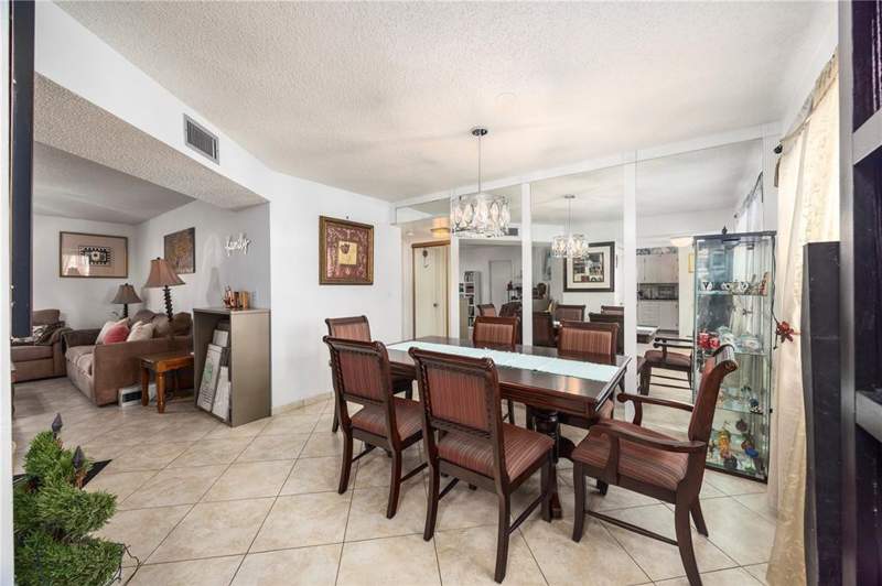 2 bedroom Condominium at 3990 NW 42nd Avenue #311, Topaz South Condo, Lauderdale Lakes — photo 3