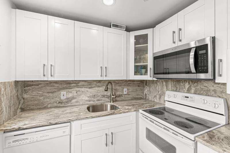 2 bedroom Condominium at 265 Newport R Drive #R, Century Village, Deerfield Beach — photo 4
