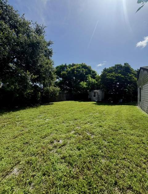 10103 Pinafore Lane, Royal Palm Beach FL - photo 23 of 25