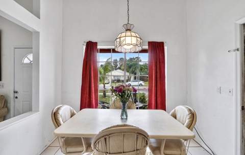 10103 Pinafore Lane, Royal Palm Beach FL - photo 9 of 25