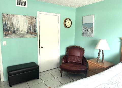 101 Lake Pine Circle #B-2, Greenacres FL - photo 8 of 9