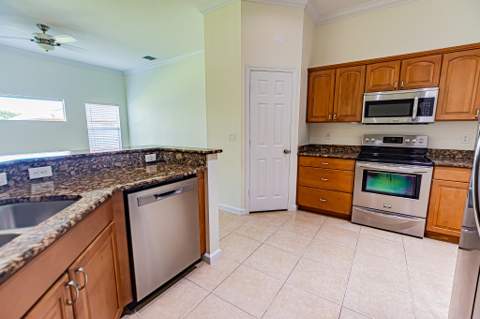 3342 SW Ludlow Street, Port St. Lucie FL - photo 10 of 30