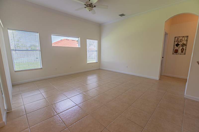 4 bedroom Single Family Residence at 3342 SW Ludlow Street, Port St Lucie Section 17, Port St. Lucie — photo 5