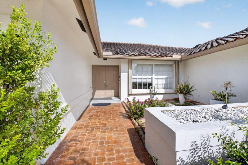 4 bedroom Single Family Residence at 19505 Sedgefield Terrace, Boca Greens 6, Boca Raton — photo 3