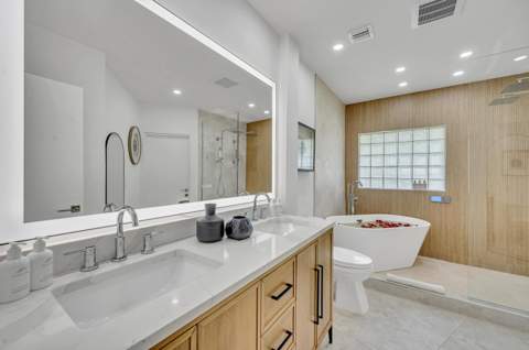 1700 Marietta Drive, Fort Lauderdale FL - photo 6 of 54