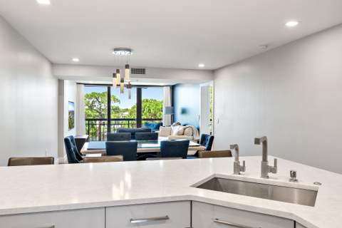 2201 Marina Isle Way #506, Jupiter FL - photo 6 of 32
