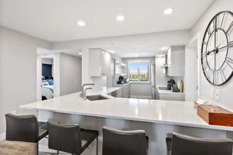 2201 Marina Isle Way #506, Jupiter FL - photo 8 of 32