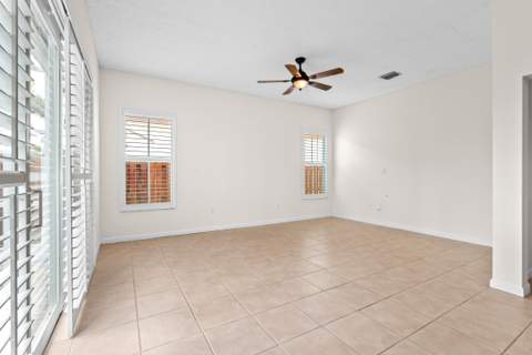 376 E Royal Cove Circle, Davie FL - photo 15 of 46