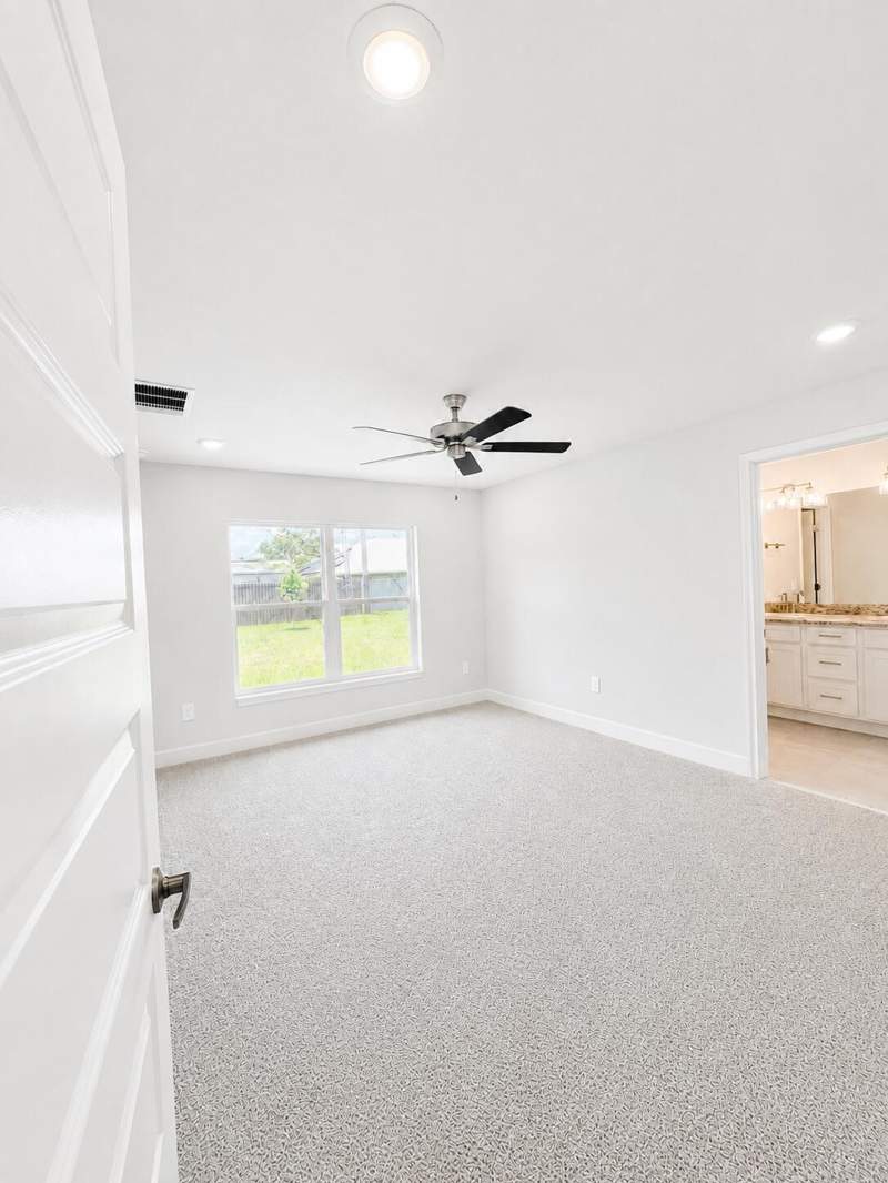 3 bedroom Single Family Residence at 2222 SE Monitor Street, South Port St Lucie Unit 5, Port St. Lucie — photo 5