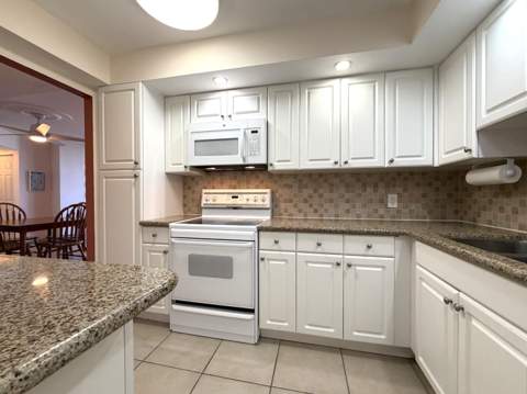 2101 S Ocean Drive #505, Hollywood FL - photo 16 of 32