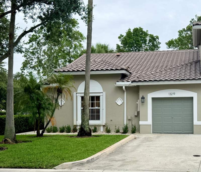 3 bedroom Townhouse at 13219 NW 7th Manor, Lago West Subdivision, Plantation — photo 3