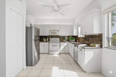 7647 Southampton Terrace #318, Tamarac FL - photo 23 of 65