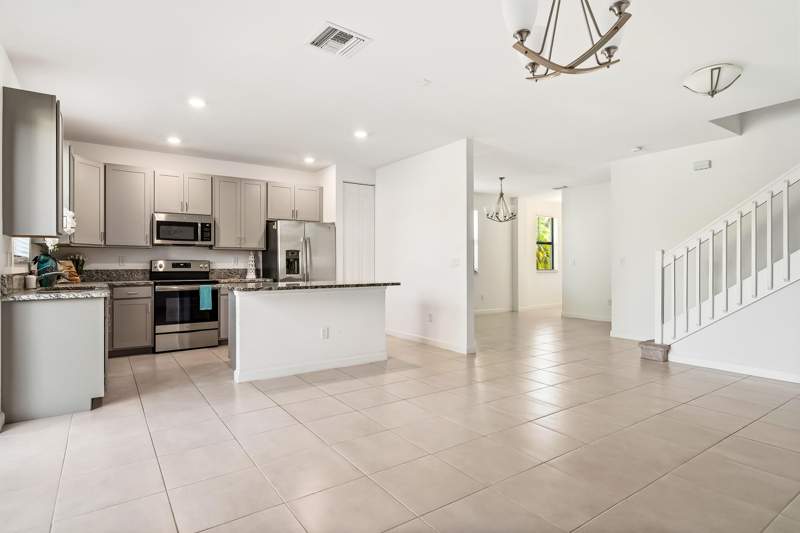 4 bedroom Townhouse at 5323 Santa Maria Avenue, Flavor Pict Townhomes Pud Replat, Boynton Beach — photo 5