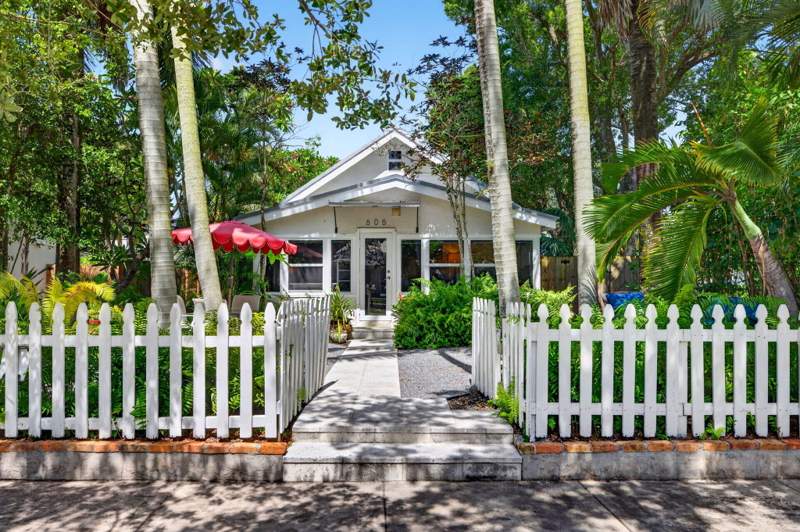 3 bedroom Single Family Residence at 605 SW 6th Avenue, Mrs Elva A Truax, Fort Lauderdale — photo 3