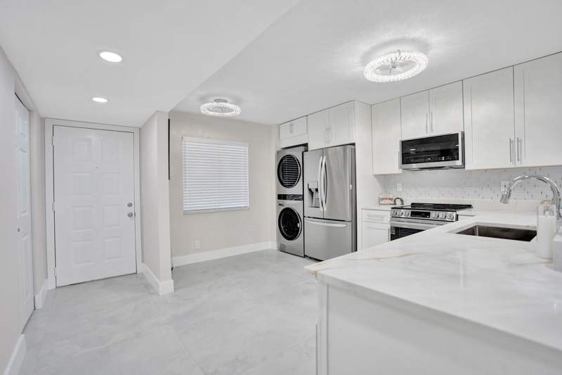 2 bedroom Condominium at 7146 Huntington Lane #402, Huntington Lakes Sec Three Condos, Delray Beach — photo 3