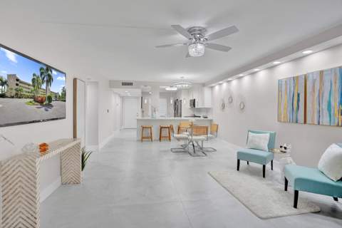 7146 Huntington Lane #402, Delray Beach FL - photo 14 of 50