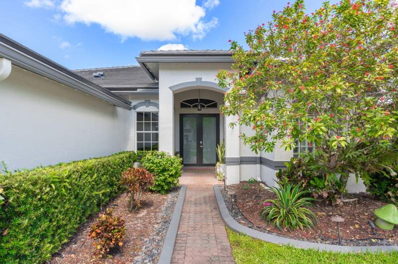 5 bedroom Single Family Residence at 5617 NW 106th Way, Kensington North, Coral Springs — photo 3