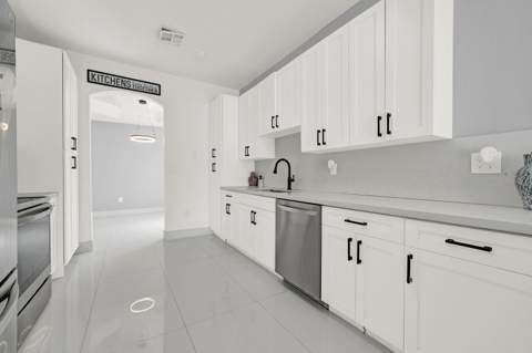 17021 NW 10th Street, Pembroke Pines FL - photo 9 of 75