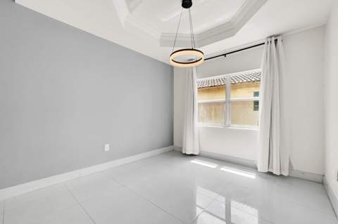 17021 NW 10th Street, Pembroke Pines FL - photo 13 of 75