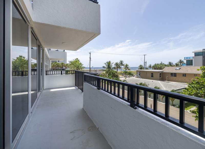2 bedroom Condominium at 525 N Ocean Boulevard #423, Silver Thatch Atlantic Plaza, Pompano Beach — photo 2