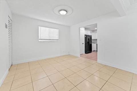 6575 NW 3rd Street, Margate FL - photo 6 of 24
