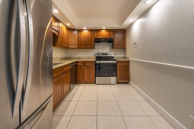 2 bedroom Condominium at 525 N Ocean Boulevard #423, Silver Thatch Atlantic Plaza, Pompano Beach — photo 5