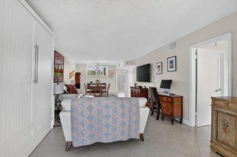 2460 Deer Creek Country Club Boulevard #206-A, Deerfield Beach FL - photo 10 of 32