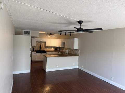 725 Hummingbird Way #210, North Palm Beach FL - photo 20 of 30