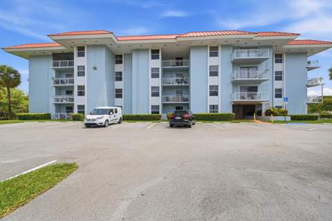505 S Pine Island Road #B310, Plantation FL - photo 7 of 55