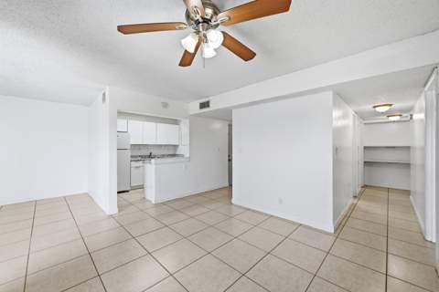 505 S Pine Island Road #B310, Plantation FL - photo 11 of 55