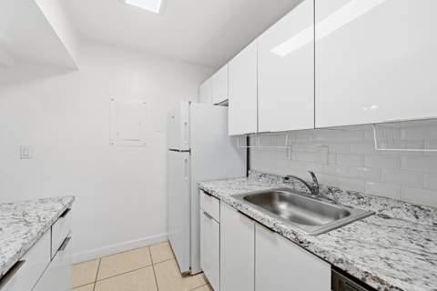 505 S Pine Island Road #B310, Plantation FL - photo 18 of 55