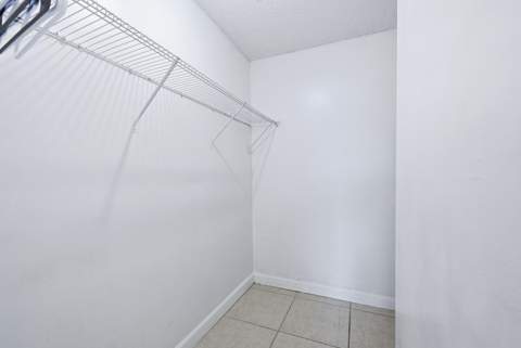505 S Pine Island Road #B310, Plantation FL - photo 24 of 55