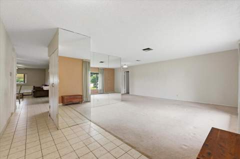 9401 NW 70 Place, Tamarac FL - photo 6 of 28