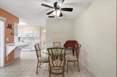 9401 NW 70 Place, Tamarac FL - photo 11 of 28