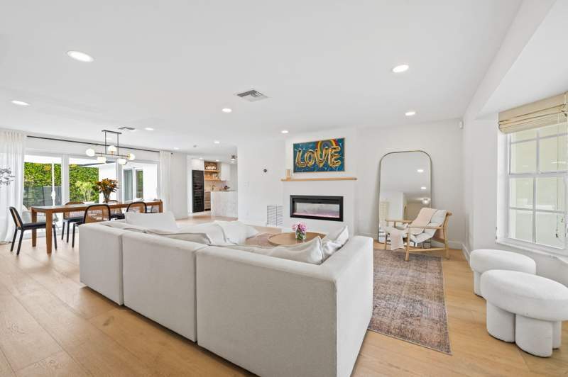 3 bedroom Single Family Residence at 44 Fort Royal Isle, Bermuda-Riviera Sub Of Galt, Fort Lauderdale — photo 5